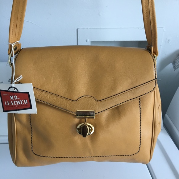 New MR LEATHER Yellow Leather Shoulder Handbag - Picture 2 of 8